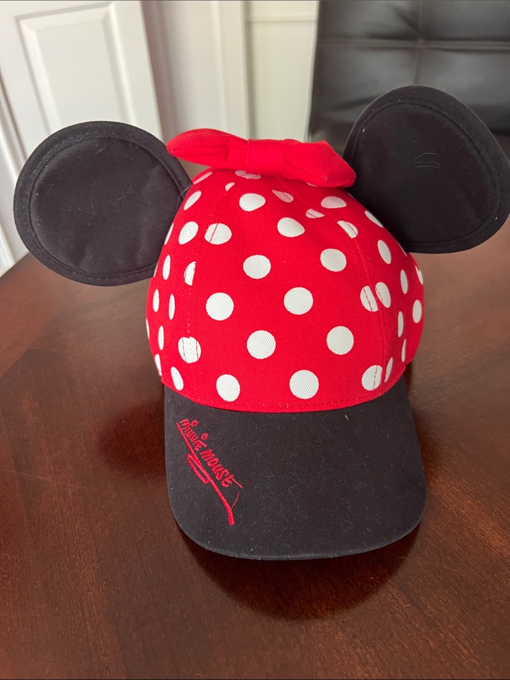 Disney Red Polka Dot Minnie Mouse Ear Hat with Black Brim❤️🤍🖤